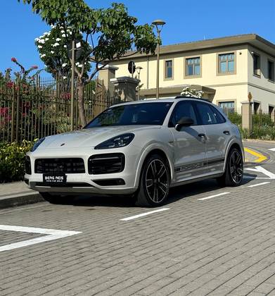 PORSCHE CAYENNE 3.0 V6 E-HYBRID PLATINUM EDITION AWD TIPTRONIC S